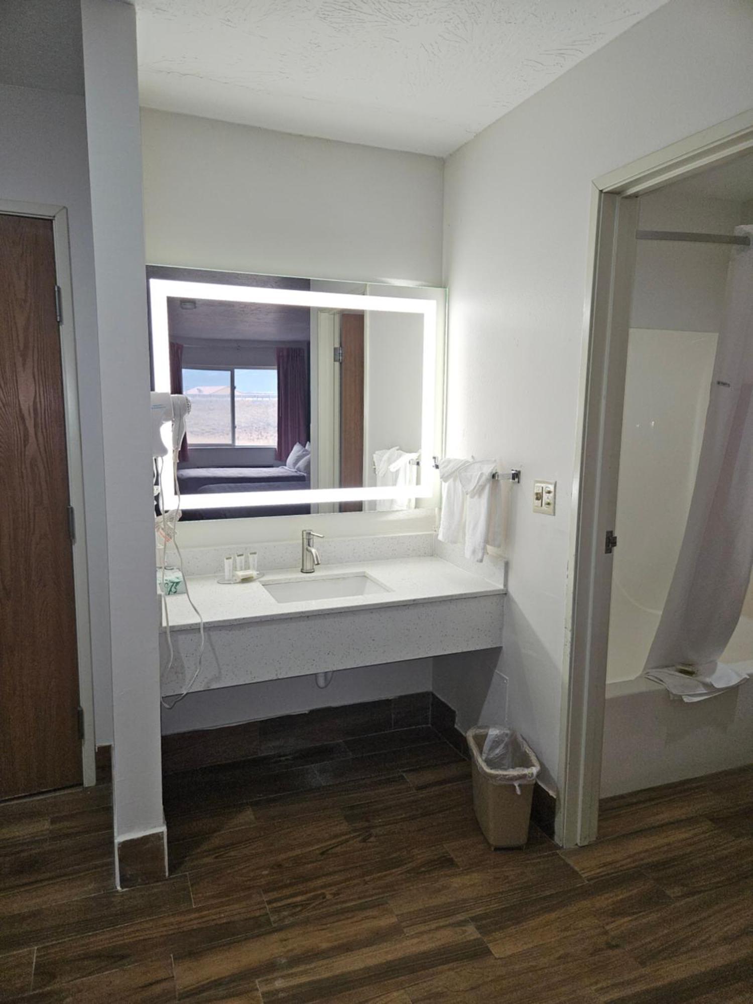 Hotel Zyva Beaver Kültér fotó