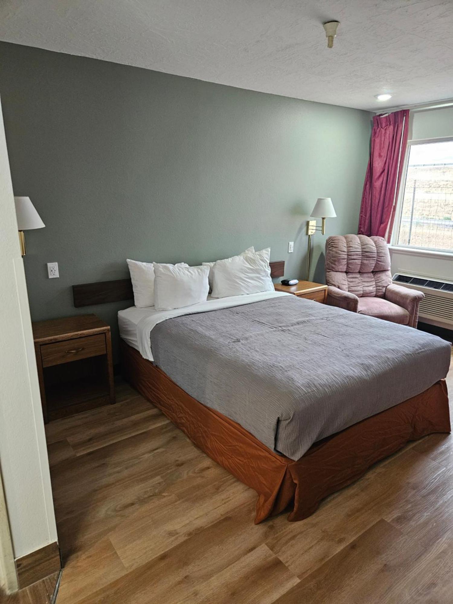 Hotel Zyva Beaver Kültér fotó